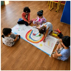 🎨✨ کلاس نقاشی کودک؛ دنیای رنگ‌ها، خلاقیت و خیال‌پردازی